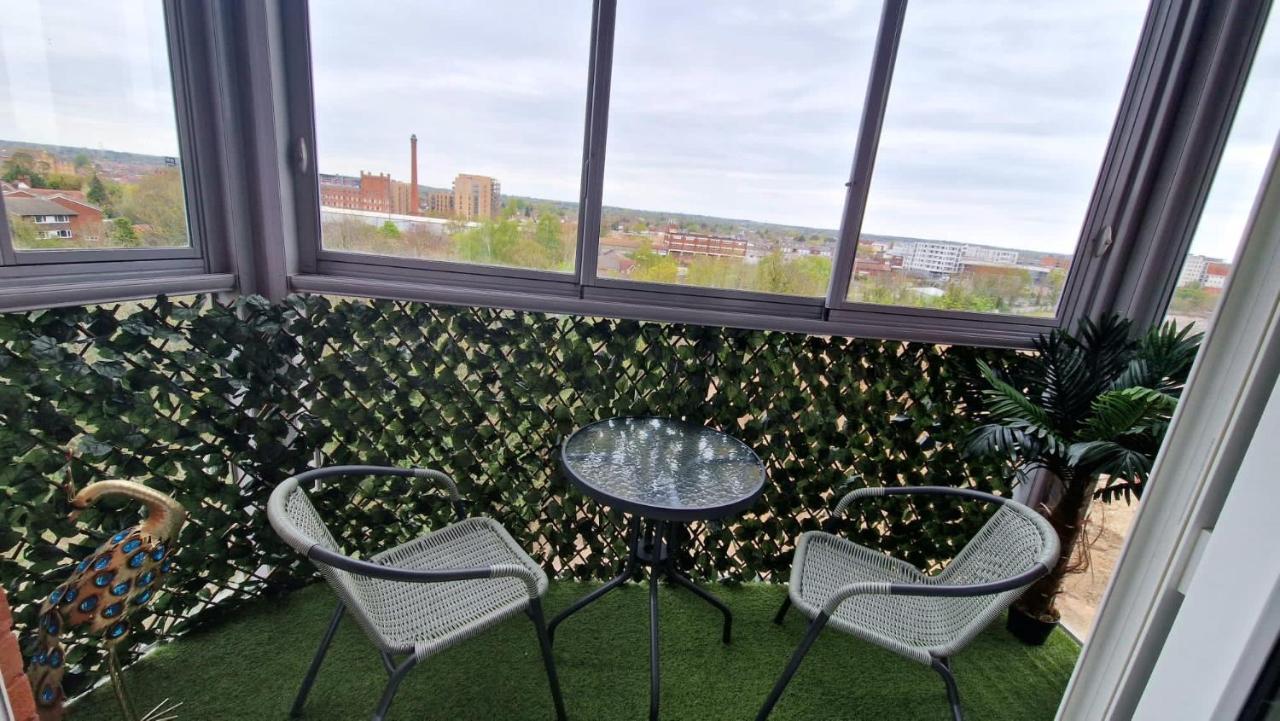 Two Bed Apartment With Balcony Slough,Windsor,Legoland Eksteriør bilde